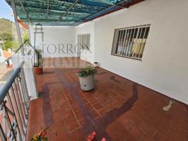 Casas de pueblo en venta en Torrox photo 0
