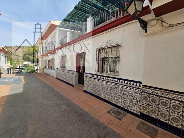 Casas de pueblo en venta en Torrox photo 0