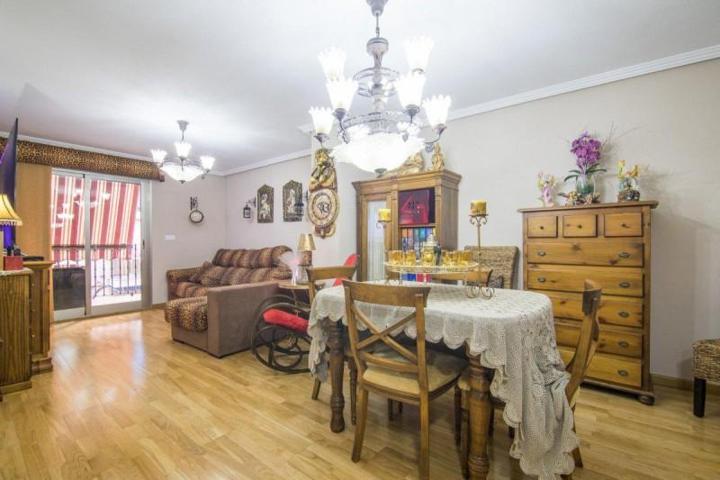 Piso en venta en Santa Pola photo 0