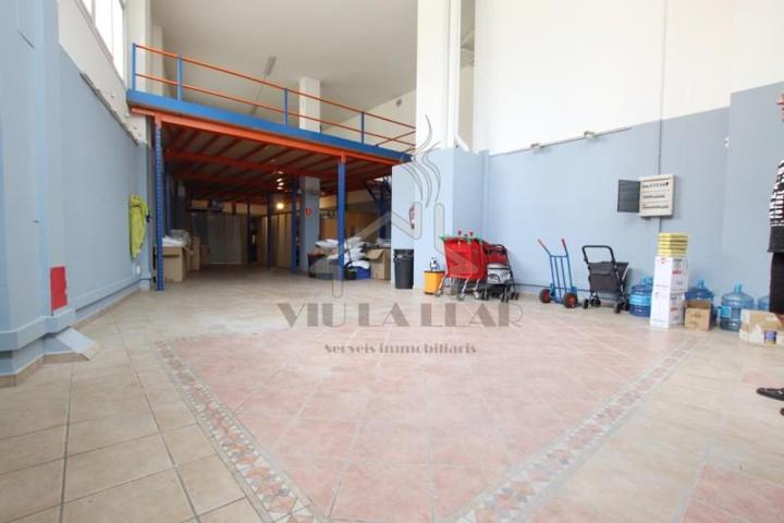 Local comercial en venta en Mataró, La llantia photo 0