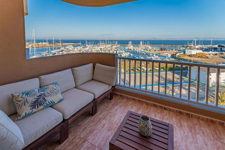 Apartamento en venta en La Manga del Mar Menor, Puerto mar photo 0