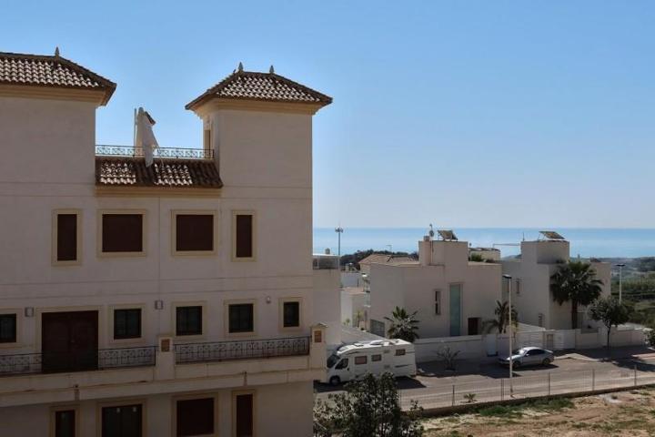 Apartamento en venta en Guardamar del Segura, Los secanos photo 0