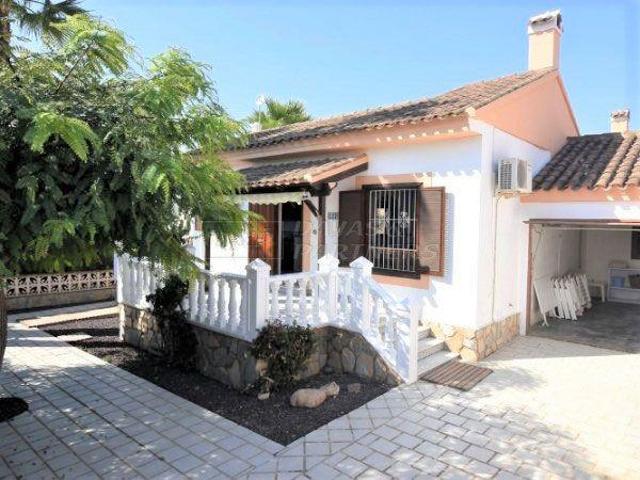 Adosada en venta en Orihuela Costa, Playa Flamenca photo 0
