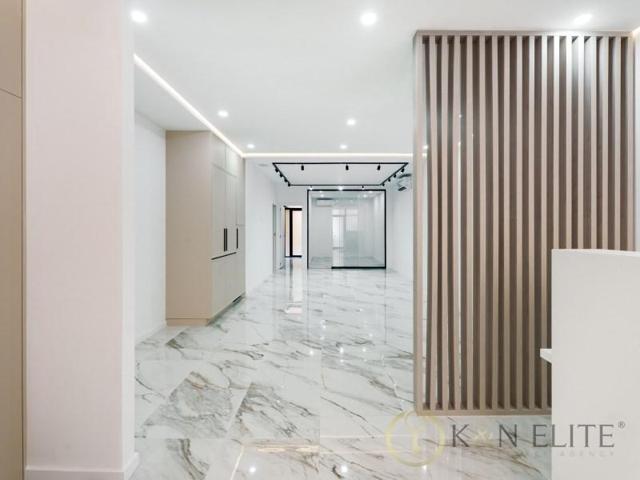 Local comercial en venta en Valencia photo 0