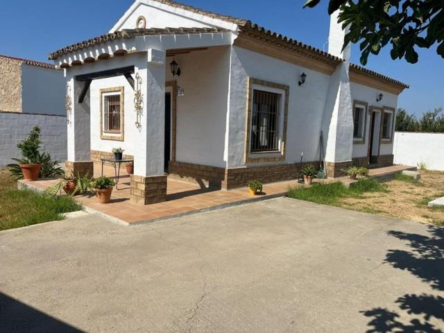 Chalet en venta en Chiclana de la Frontera, Centro urbano photo 0