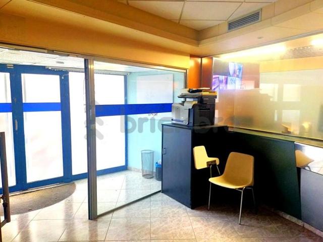 Local comercial en venta en Barcelona, Carrer de Puigcerdà, 08020 photo 0