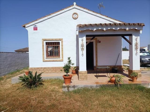 Chalet en venta en Chiclana de la Frontera, Marquesado photo 0