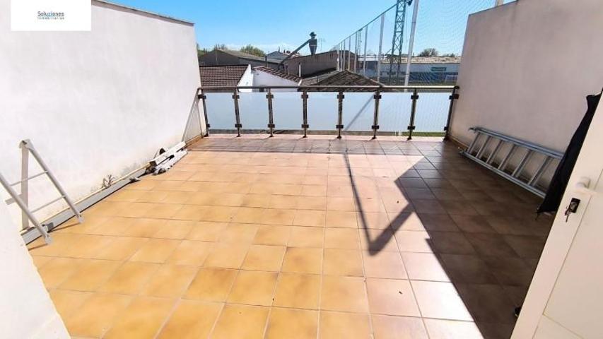 Adosada en venta en La Gineta, Castilla la mancha photo 0