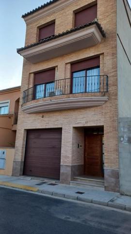 Adosada en venta en Polinyà de Xúquer, Comunidad valenciana photo 0