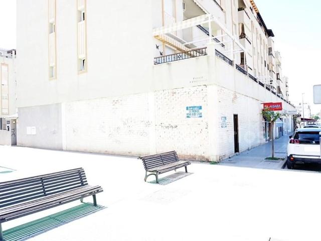 Local comercial en venta en Vélez-Málaga, Centro Histórico photo 0