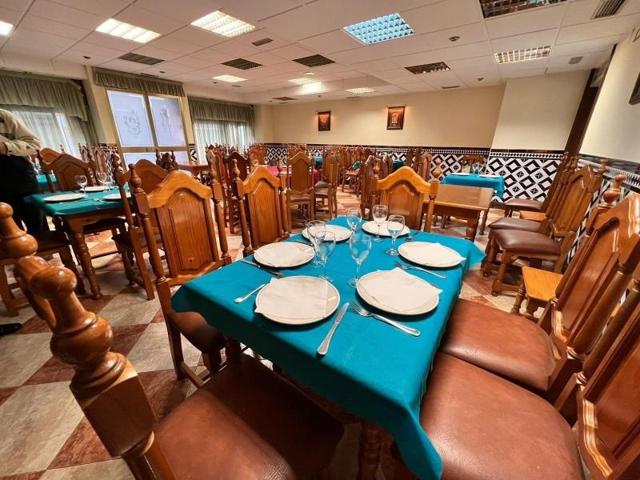 Local comercial en venta en Córdoba, Centro photo 0