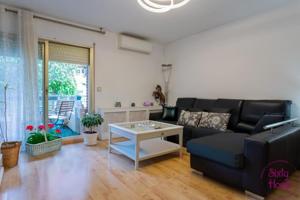 Piso en venta en Huesca, Los Olivos photo 0