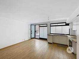 Piso en venta en Barcelona, El Camp dEn Grassot i Gràcia Nova photo 0