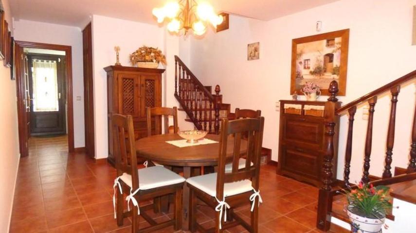 Casa en venta en Utebo, Casco antiguo photo 0