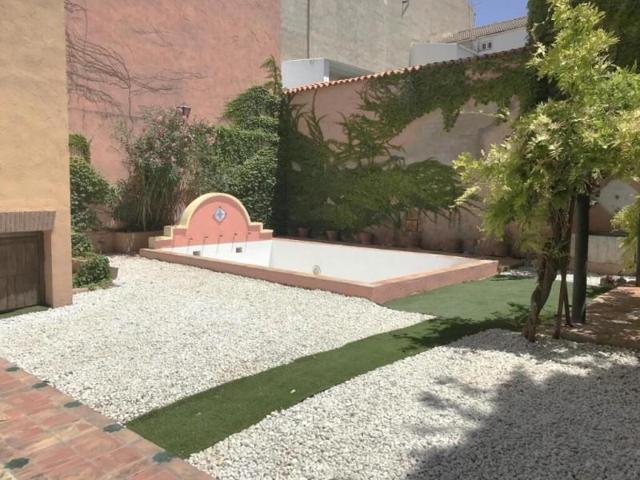 Casa en venta en Mancha Real photo 0