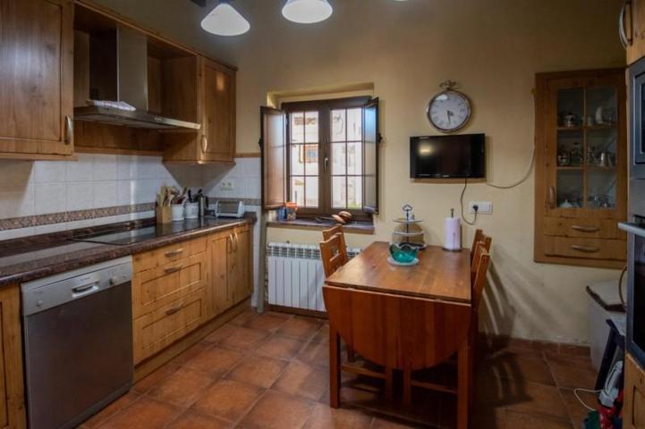 Casa en venta en Sariego, Sariego photo 0