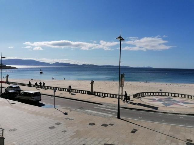 Piso en venta en Sanxenxo, Centro photo 0