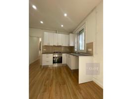 Piso en venta en Barcelona, El Congrés i Els Indians photo 0