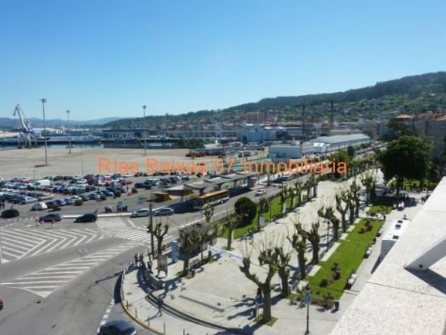 Piso en venta en Marín, Centro photo 0