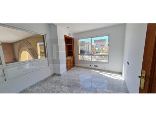 Apartamento en venta en Marbella, Centro photo 0