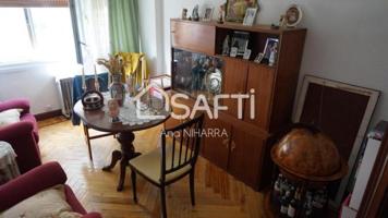 Piso en venta en Derio photo 0