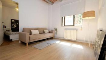 Apartamento en venta en Barcelona photo 0