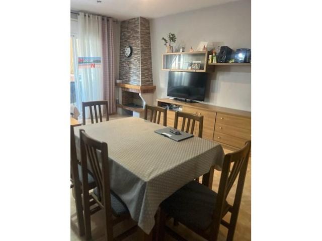 Bungalow en venta en la Bisbal del Penedès photo 0