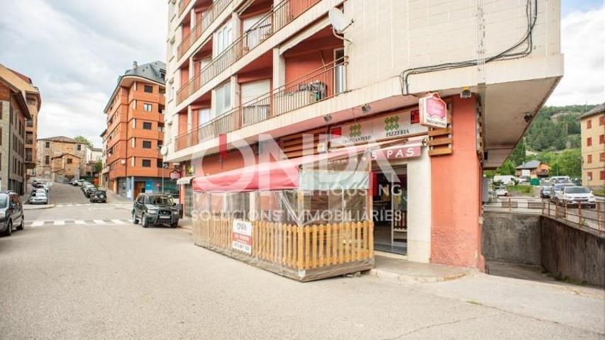 Local comercial en venta en Pont de Suert, Alta Ribagorça photo 0