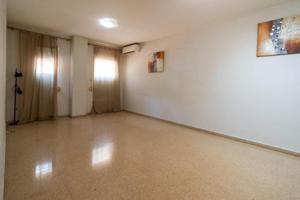 Entresuelo en venta en Xirivella, Vicente Andres Estellés photo 0