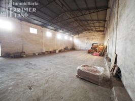 Nave industrial en venta en Tomelloso, Centro photo 0