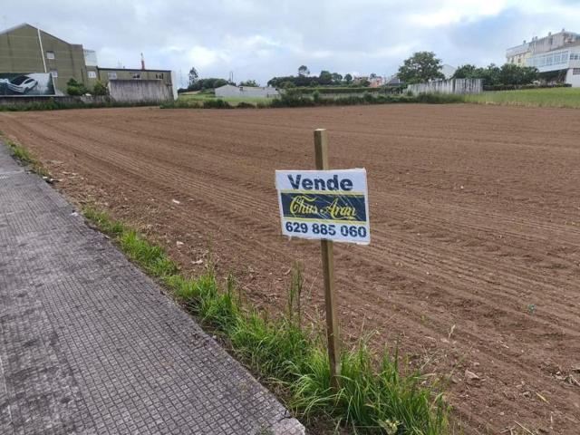 Terreno en venta en Carballo, Calle compostela photo 0