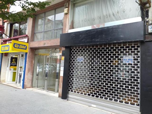 Local comercial en venta en Santander, Centro photo 0