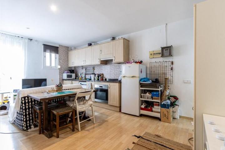 Piso en venta en Barcelona, Vila de Gràcia photo 0