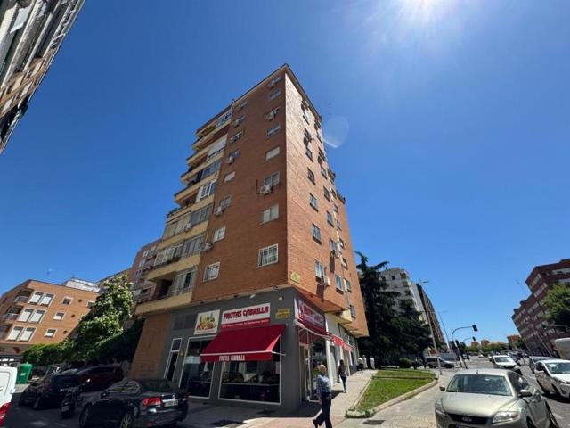 Piso en venta en Badajoz, Pardaleras photo 0