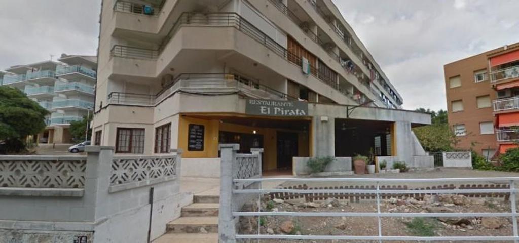 Local comercial en venta en Salou, La Pineda photo 0