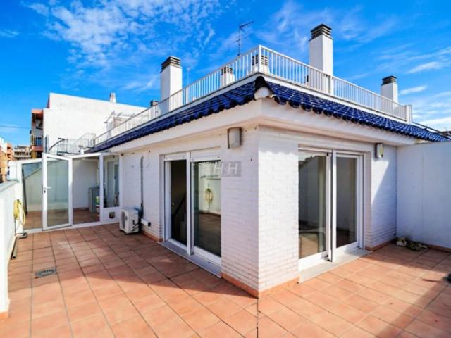 Aticos en venta en Burjassot photo 0