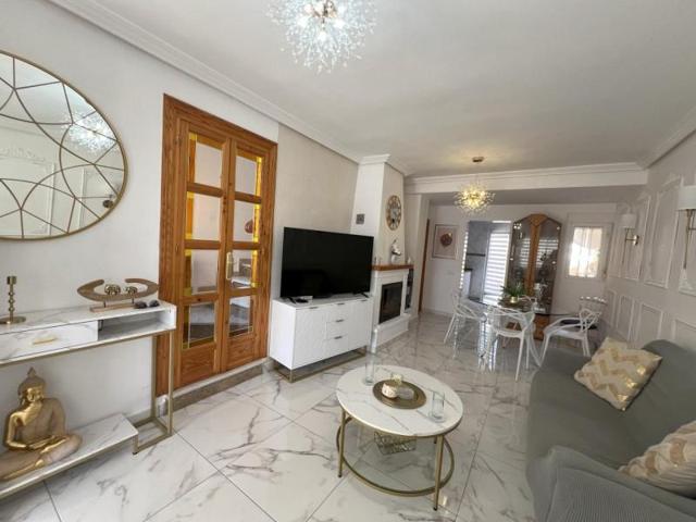 Adosada en venta en Orihuela Costa, La Florida photo 0