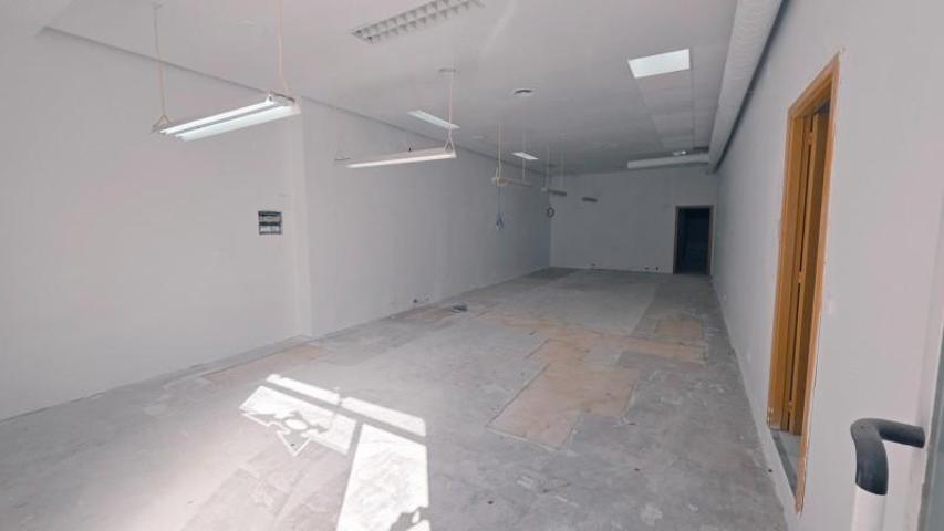 Local comercial en venta en Valencia, El Grau photo 0