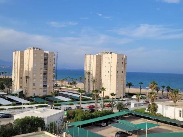 Apartamento en venta en Alicante, El Palmeral-Urbanova-Tabarca photo 0
