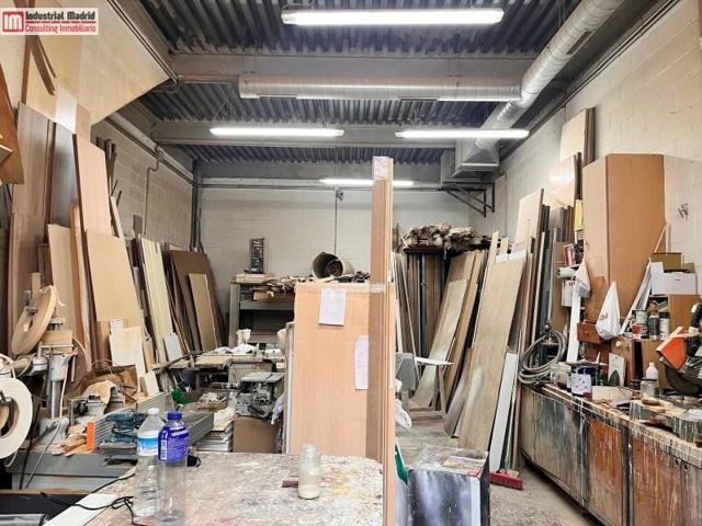 Nave industrial en venta en Madrid, Villaverde photo 0