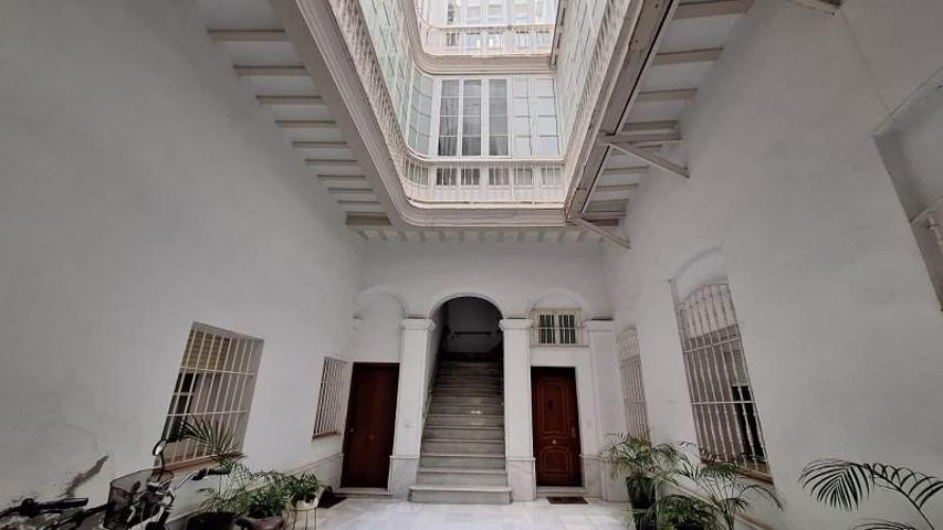 Piso en venta en Cádiz, Centro photo 0