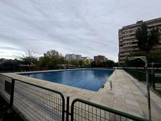 Piso en venta en Fuenlabrada, Calle de Holanda, 28943 photo 0