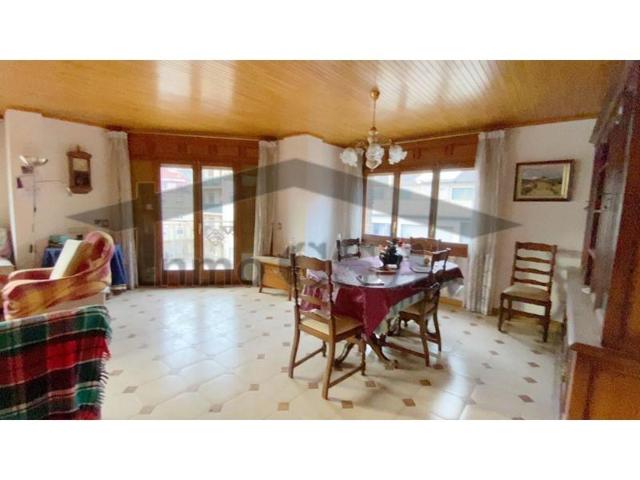 Piso en venta en La Seu d'Urgell photo 0