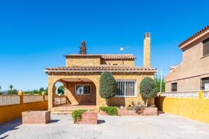 Chalet en venta en Castellón de la Plana, Partida entrilles photo 0