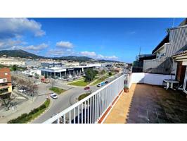 Aticos en venta en Pineda de Mar photo 0