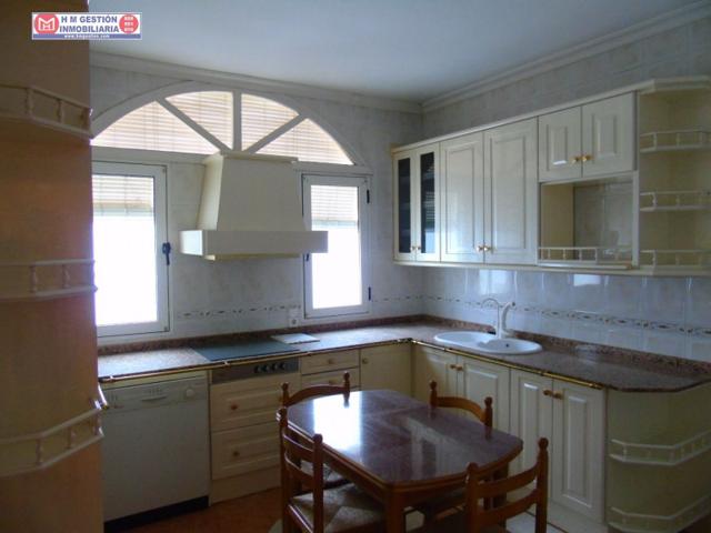 Casa en venta en Alcázar de San Juan, Hospital – Institutos photo 0