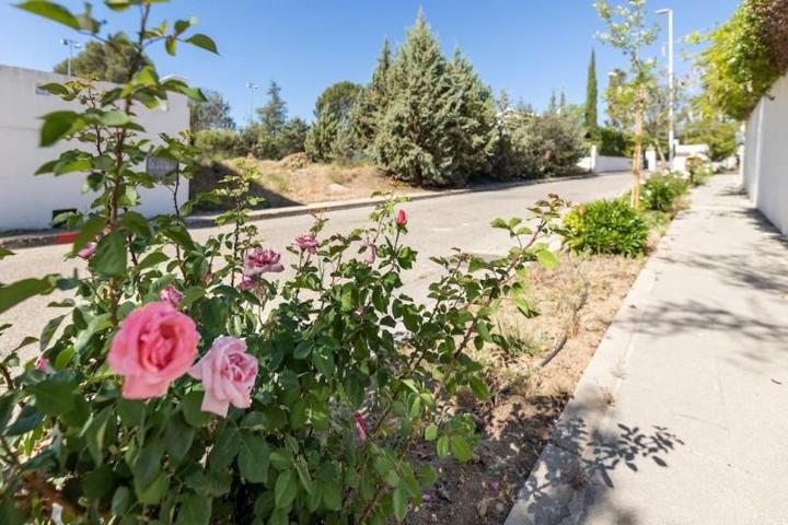 Terreno en venta en Albolote, Urbanizacion parque del cubillas photo 0