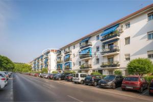 Piso en venta en Marbella, Nueva Andalucía photo 0