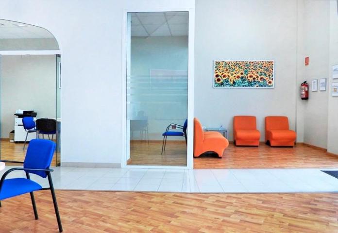 Local comercial en venta en Chiclana de la Frontera, Avenida solano photo 0