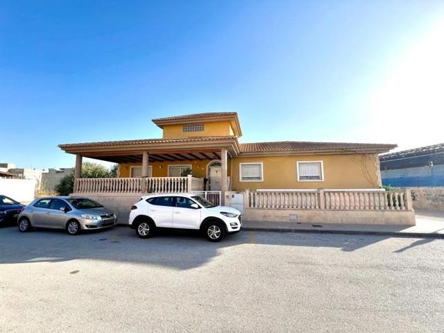 Chalet en venta en Alguazas, CENTRO photo 0